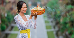 {field image_alt}{/field}