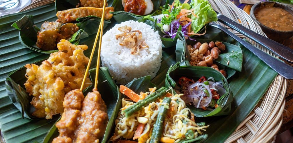 Self-cooked food from a cooking class in bali