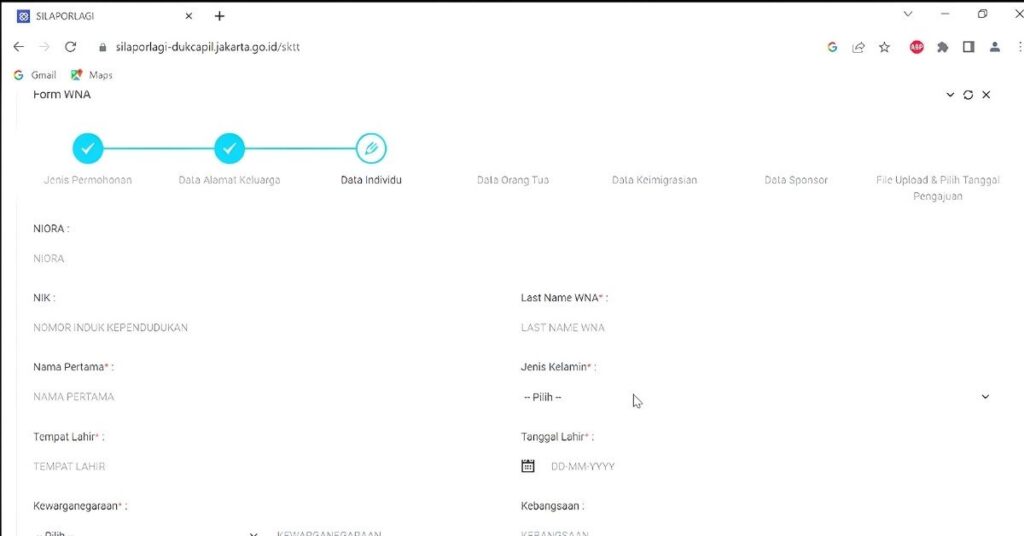 Screenshot of silaporlagi sktt online form showing the “data individu” step where a foreign national fills in name, gender, and personal details.