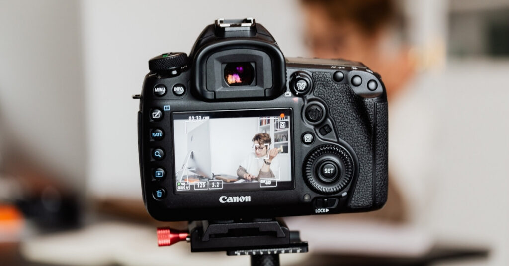 Visum til Indonesia for YouTubere: Guide til filming og lovlig opphold